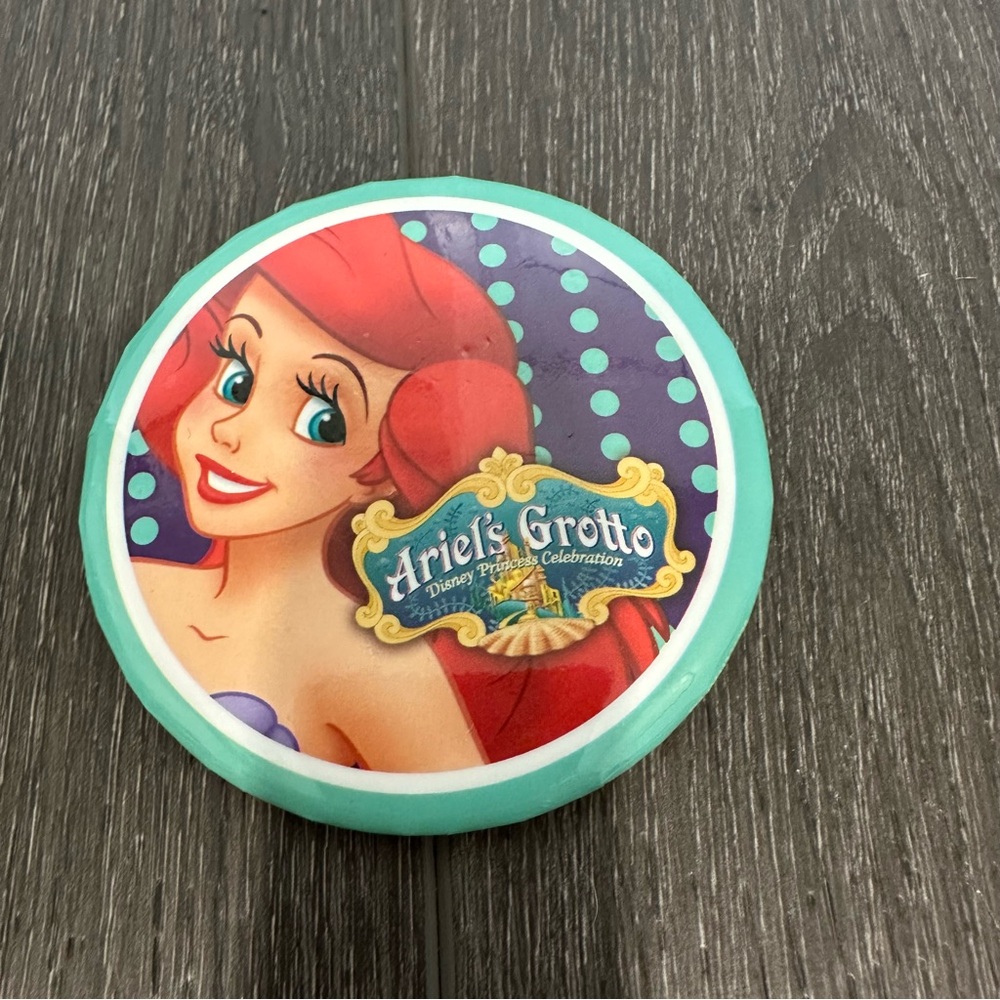 Ariel’s Grotto Disneyland Pin,Disney Princess Celebration,collectible
